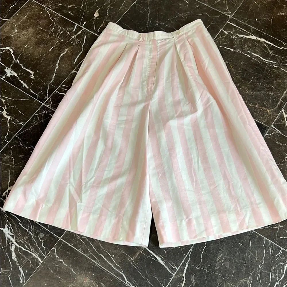 Vintage jones New York Striped Pink and White Women's Bermuda